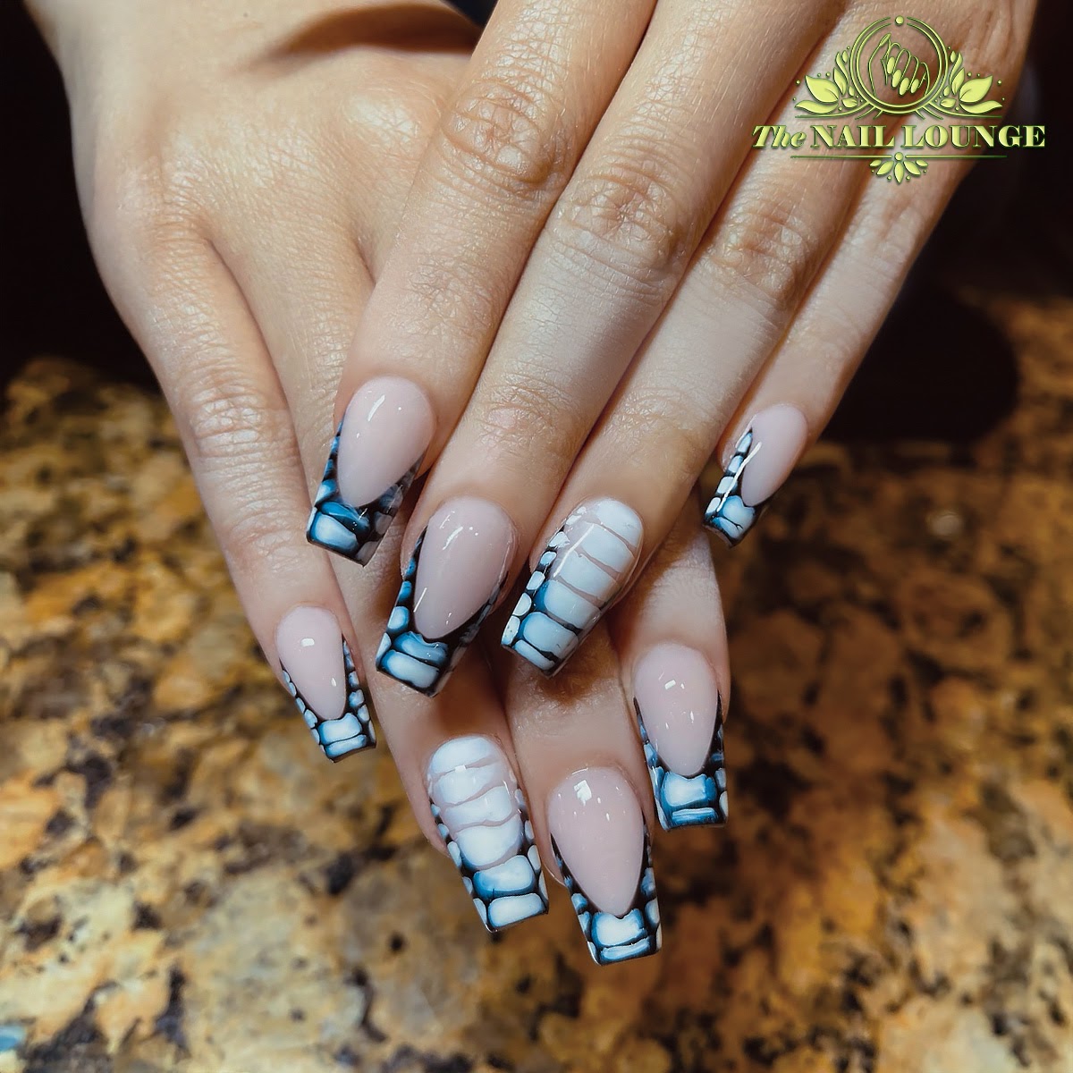 The Nail Lounge nail photo 4